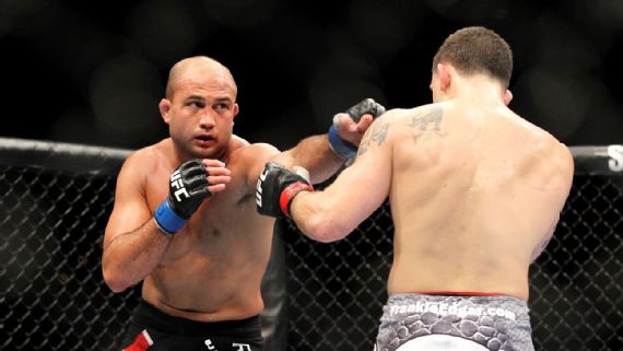 Hall rút khỏi UFC 198, Cole Miller thay Dennis Siver tại UFC 199