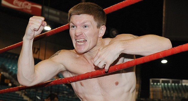 Hatton: McGregor làm được điều mà tôi, Oscar, Canelo không thể?