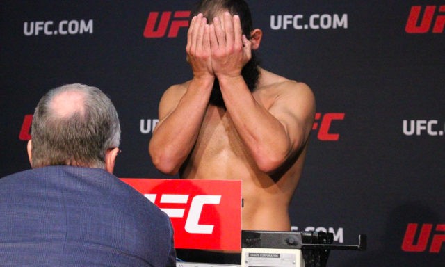 Hendricks: Cấm tiêm IV buộc tôi phải chuyển lên Middleweight