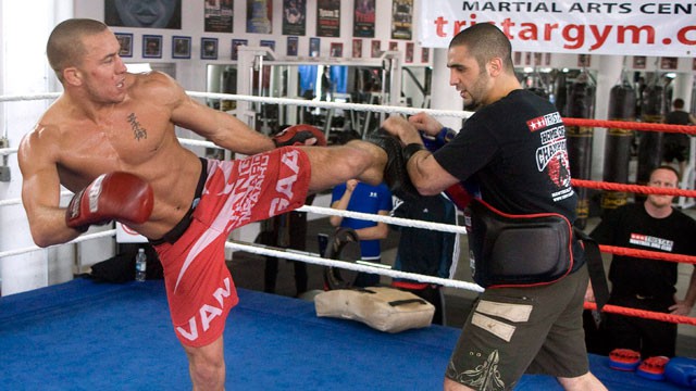HLV của Georges St-Pierre điểm danh hai đối thủ tiềm năng