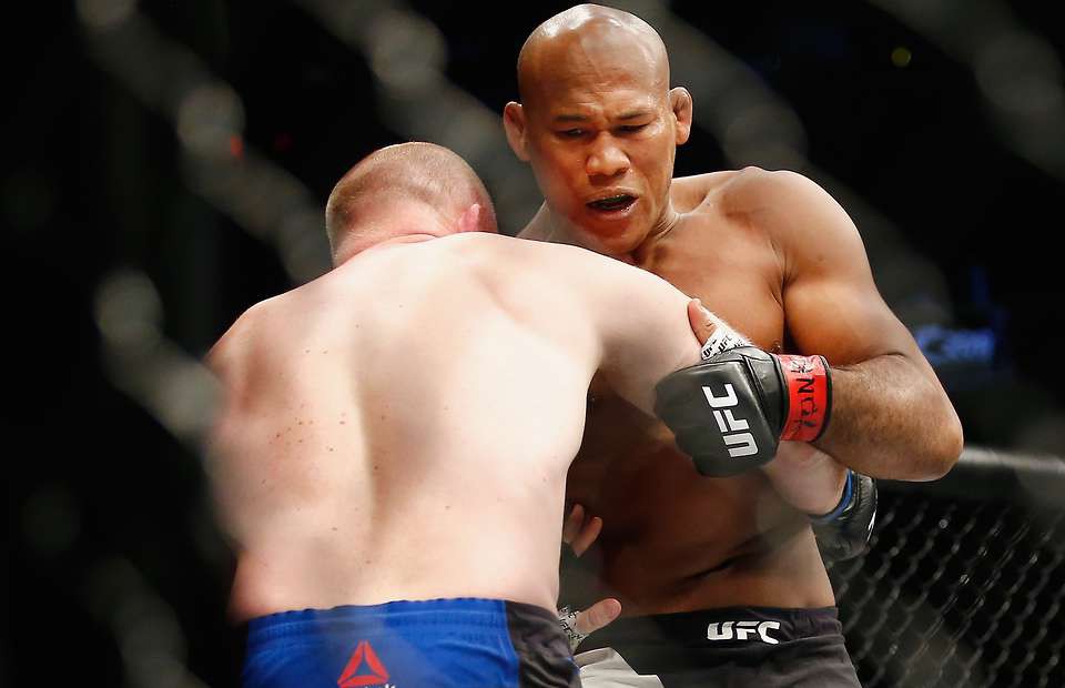 Jacare Souza sẽ không ngồi chờ mãi trận tranh đai