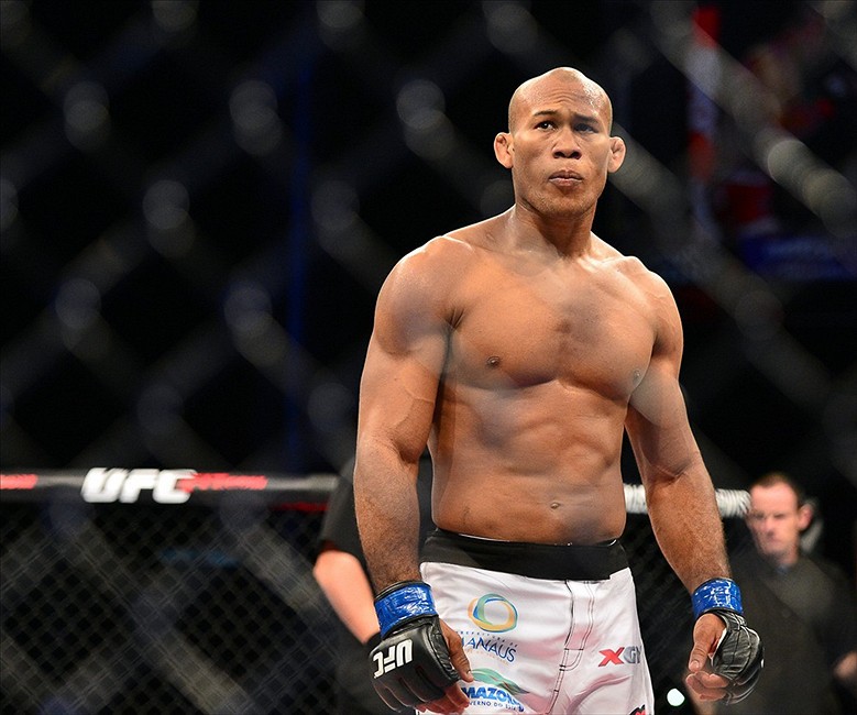 Jacare Souza sẽ ở lại UFC với một hợp đồng 8 trận đấu