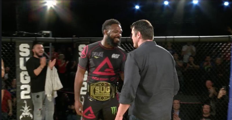Jon Jones kết liễu Hendo trên sàn Grappling, khiêu chiến Sonnen