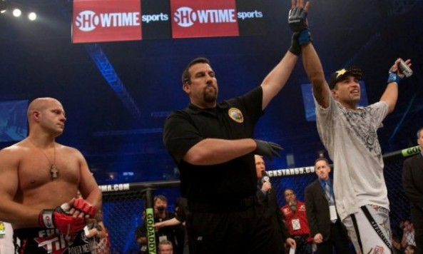 Junior dos Santos: “Miocic có lợi thế hơn Werdum”