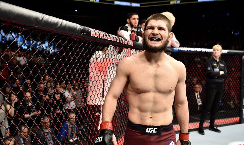 Khabib thách đấu Georges St-Pierre sau khi giành đai vô địch