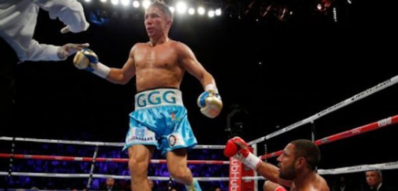 Brook vẫy khăn trắng đầu hàng, Golovkin lại thắng knockout