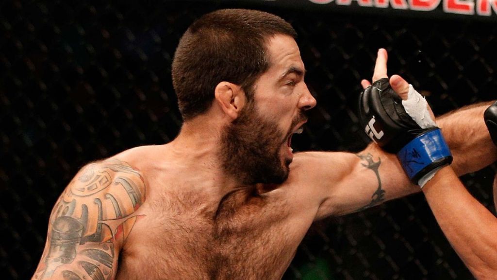 Video: Matt Brown bị hành hung sau UFC 198