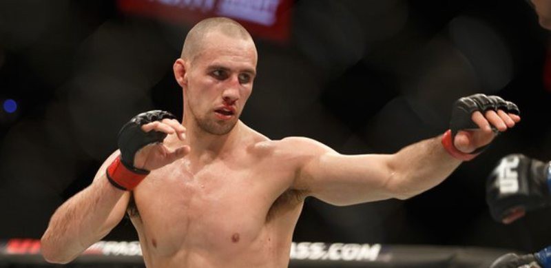 Rory MacDonald bị gạt khỏi BXH UFC, chuẩn bị sang Bellator
