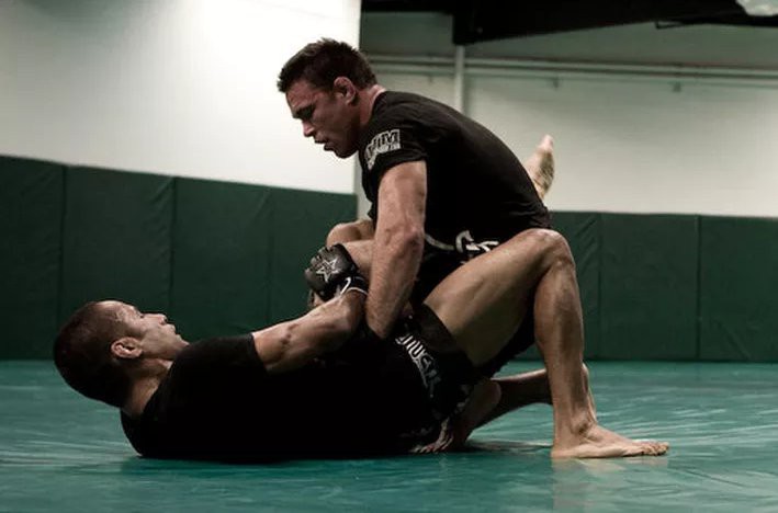 Jake Shields vs. Ben Henderson tham gia Submission Underground