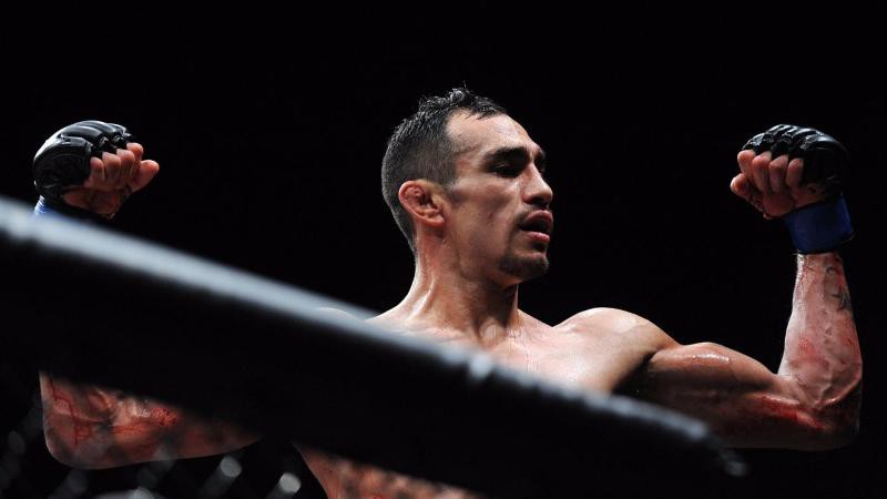 Tony Ferguson: Hãy đặt đai Interim vào tay người xứng đáng!