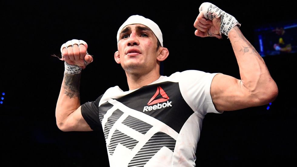 Khabib chưa vội đối đầu, Ferguson sẽ tìm đối thủ khác hạng cân?
