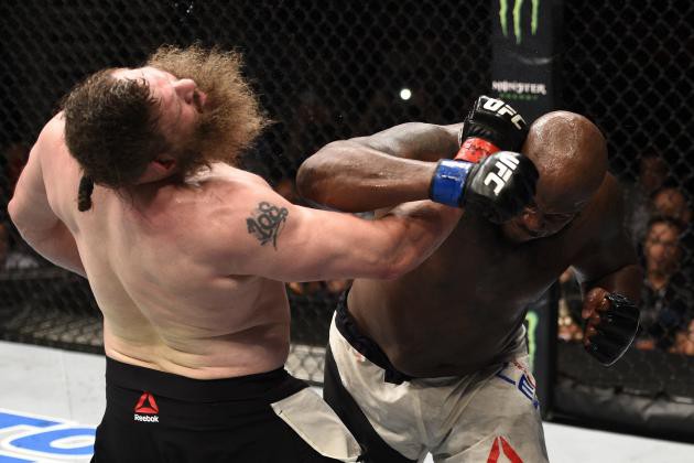 Top 5 tay đấm dữ dội nhất UFC: Có mặt Derrick Lewis, Doo Ho Choi
