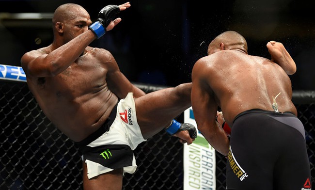 Daniel Cormier từng dự đoán mình sẽ bị KO từ 3 năm trước!