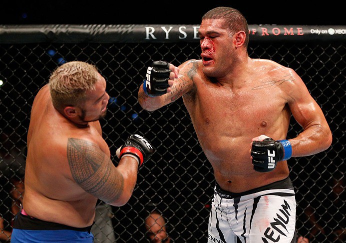 'Bigfoot' Silva rời UFC sang Nga, đối đầu với võ sĩ trẻ bất bại