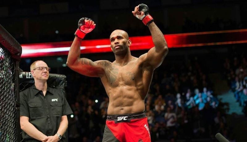 UFC Fight Night 107: Jimi Manuwa chiến thắng trên sân nhà với KO
