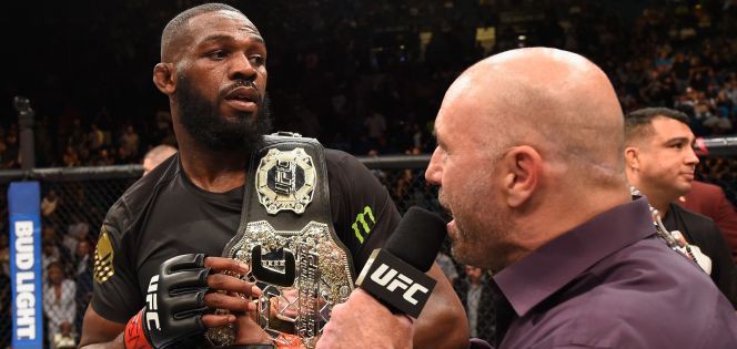 Jon Jones tiết lộ lý do không ưa trọng tài McCarthy