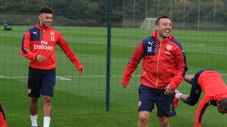 Bản tin sáng 15/04: Chamberlain và Carzola chuẩn bị tái xuất