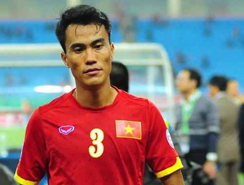 B.Bình Dương chấm dứt hợp đồng trước 1 năm với Phước Tứ