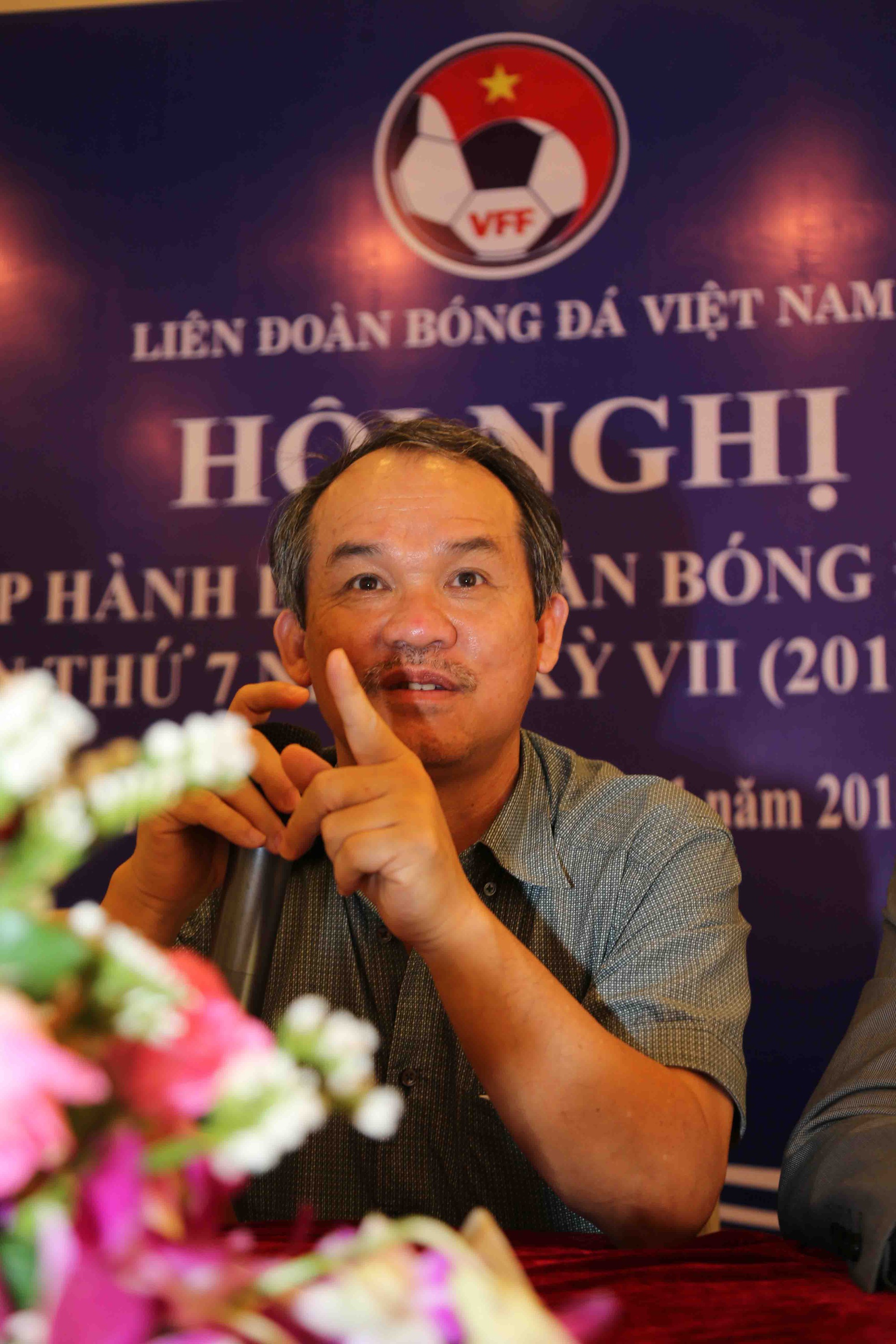 Bóng đá Việt Nam và “soái ca” bầu Đức