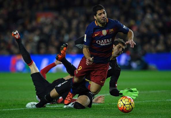 Cầu thủ Bilbao trách trọng tài "thiên vị" Barca