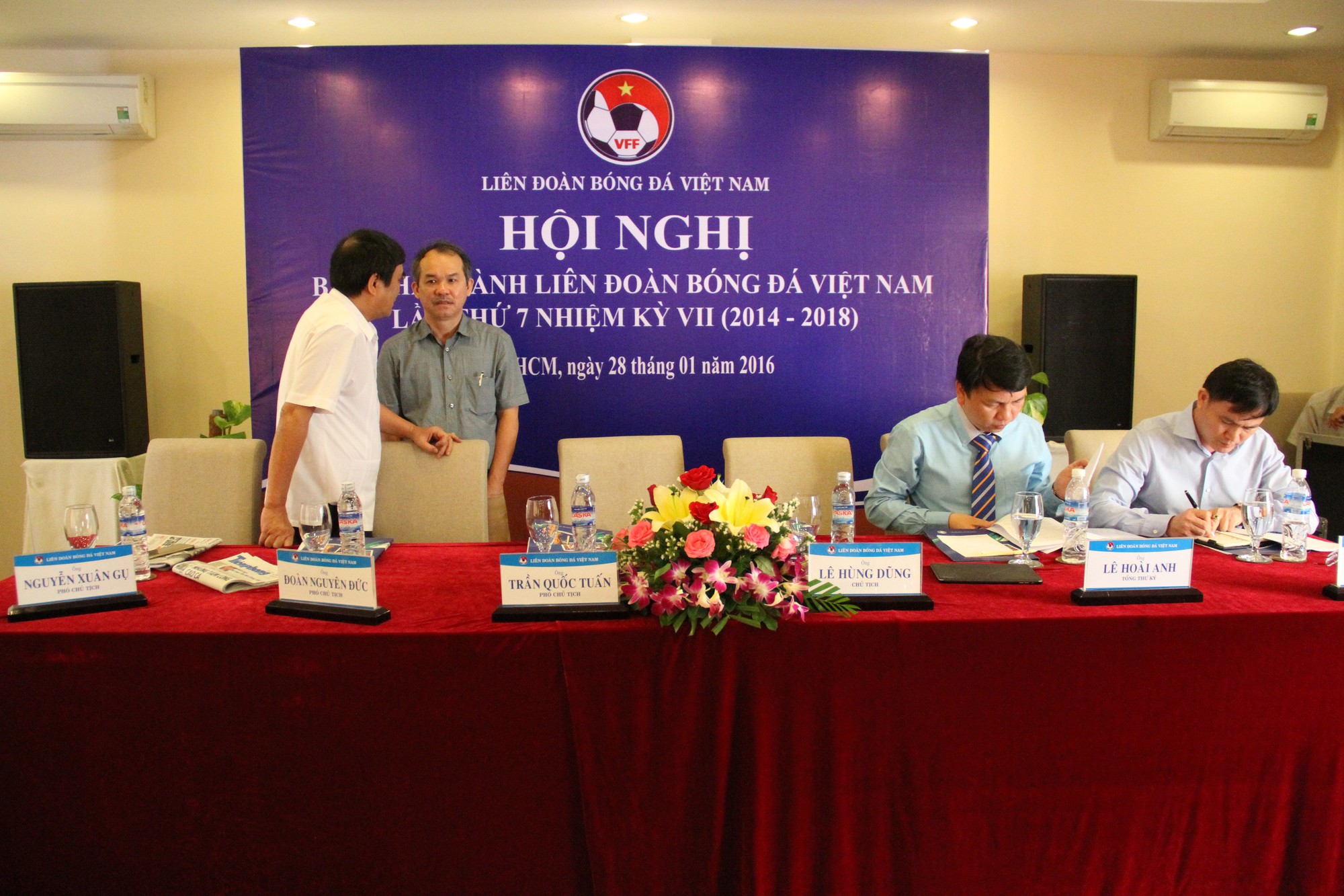 Chủ tịch VFF không tham dự cuộc họp BCH