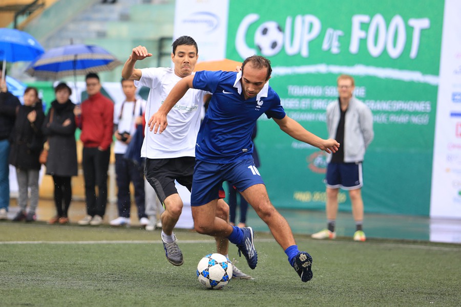 Coup de Foot: Bóng đá - Hội hè kiểu "Tây"