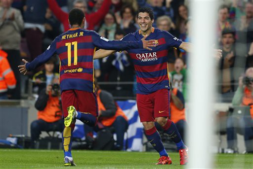 Real Madrid 0-4 Barcelona: Neymar, Suarez "làm gỏi" Kền kền