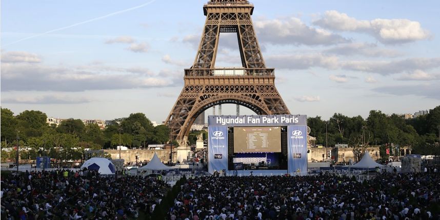 Fanzone Paris: Cuồng nhiệt cùng EURO 2016 dưới chân tháp Eiffel