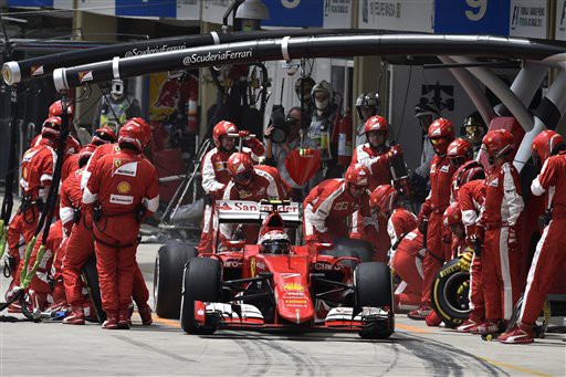Ferrari một mình chống lại làng F1: Siêu quyền lực