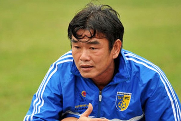 HLV Phan Thanh Hùng tin vào đàn em Hữu Thắng