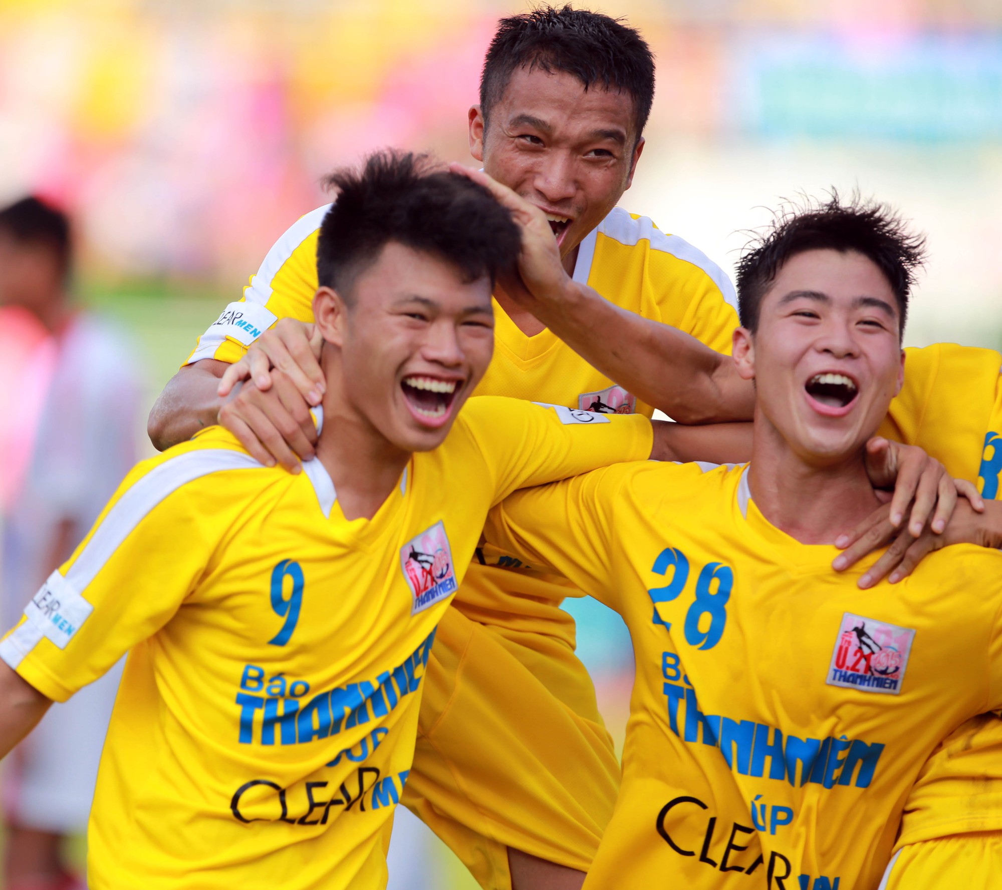 HN.T&T trẻ hoá ồ ạt