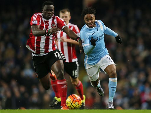 Man City 3-1 Southampton: Khi Man xanh đá... y xì Man đỏ