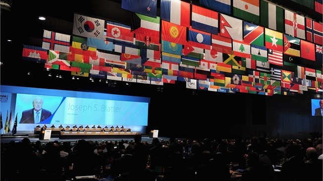 FIFA: Ngôi nhà xây trên những viên gạch “sạch”