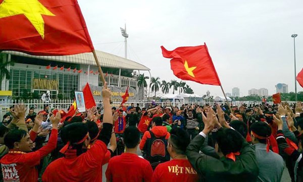 Cafe 24h: “Những người tốt, hãy liên hiệp lại”