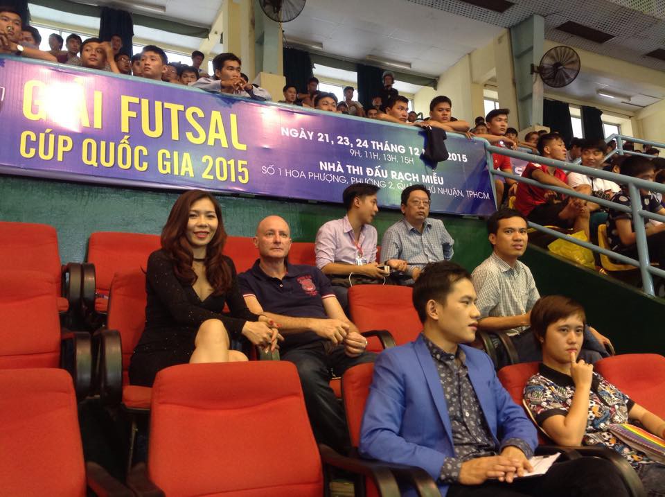 "Nữ hoàng tốc độ" Vũ Thị Hương "đi học" ở giải Futsal Cúp QG