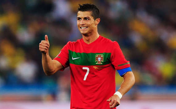 Ronaldo “lợi dụng” Pepsi để giúp đỡ trẻ em nghèo