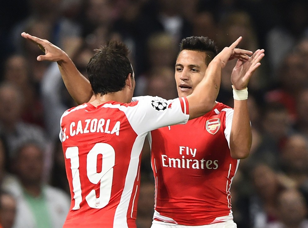 Sanchez, Cazorla  vắng mặt ở đại chiến với Olympiacos
