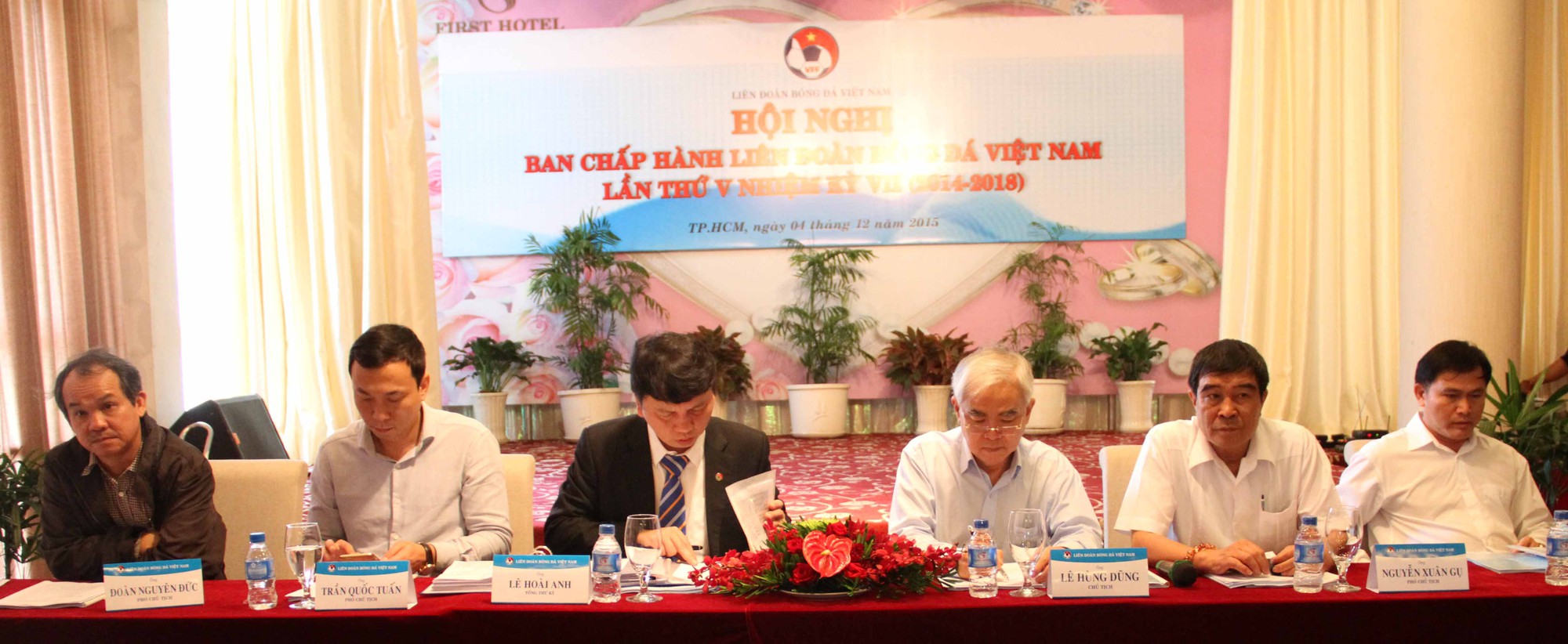 Cựu danh thủ Vũ Mạnh Hải: “Thực trạng đáng báo động ở VFF”
