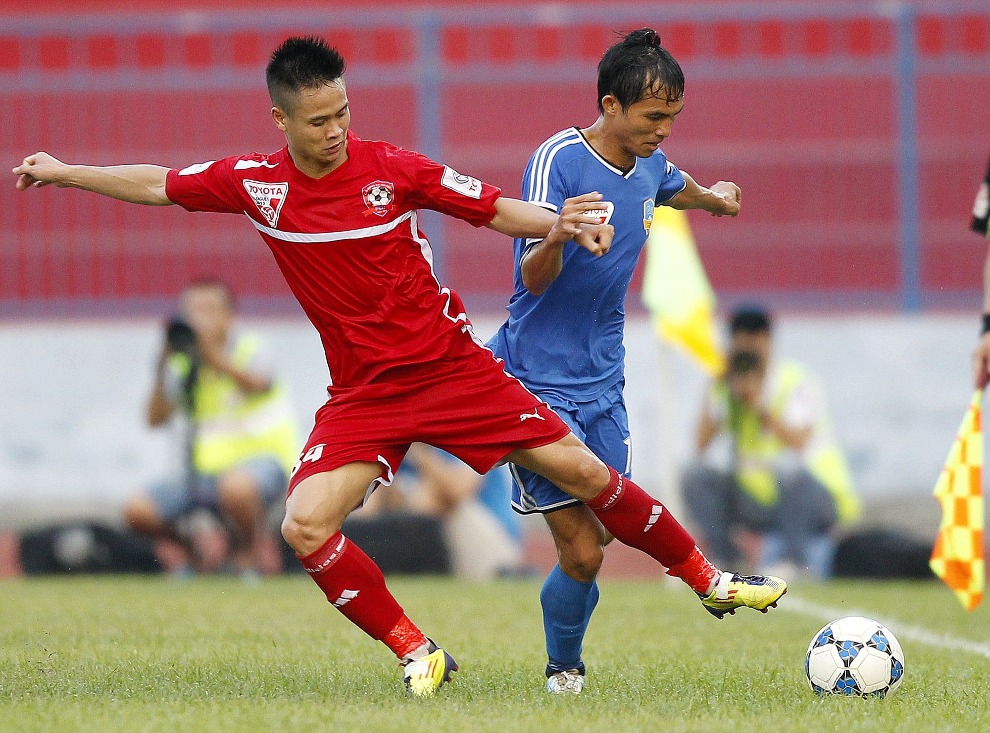 Kết Thúc: Sanna Khánh Hòa 1-0 Hà Nội T&T, QNK Quảng Nam 0-1 Hải Phòng
