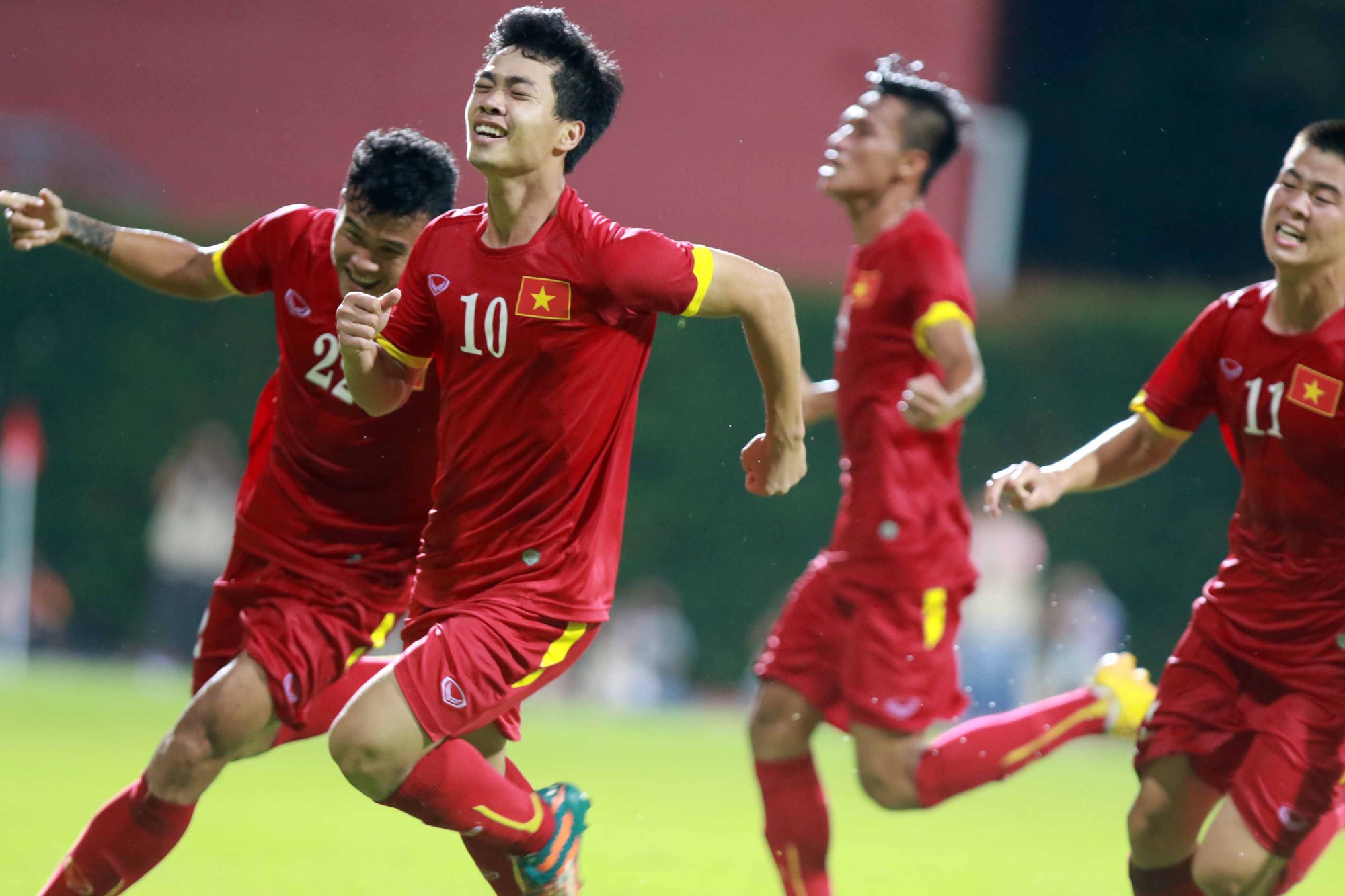 Bầu Đức đặt mục tiêu vô địch AFF Cup 2016 và SEA Games 29