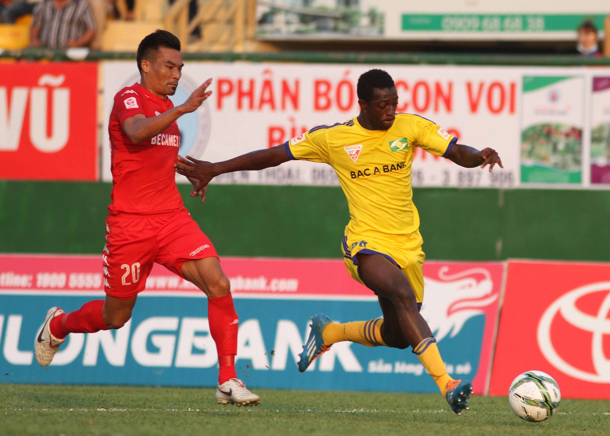 Vòng 4 - Toyota V.League 2016 : Quà tặng  của bóng đá