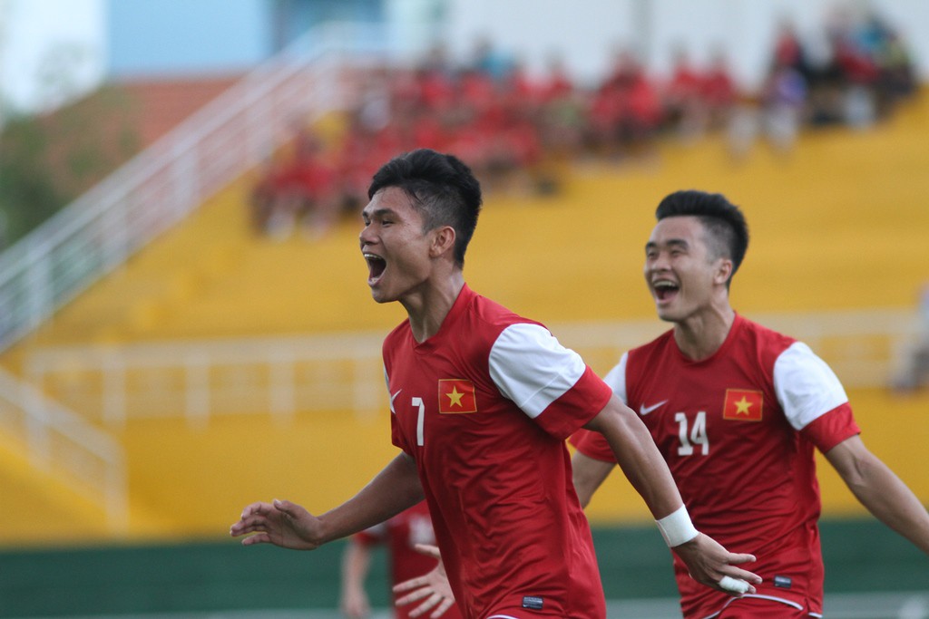 Xuân Mạnh lập cú đúp, U.21 VN thắng dễ U.21 Singapore