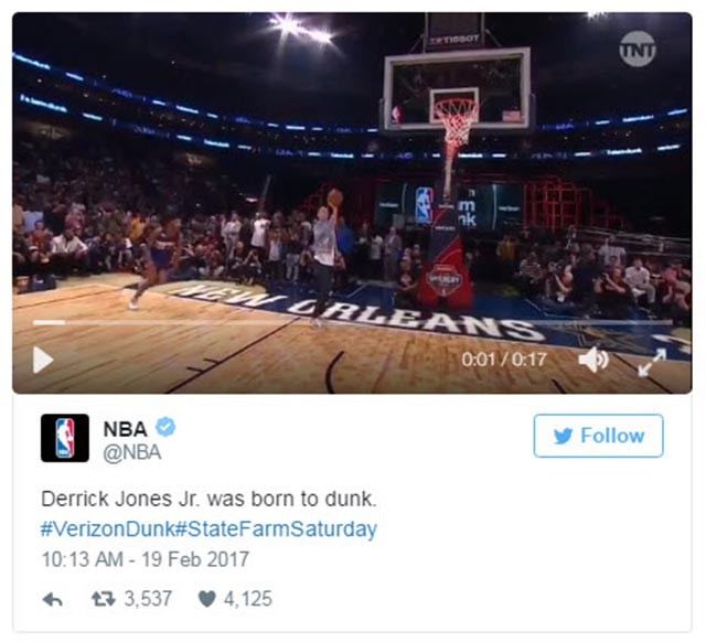 Derrick Jones Jr. được khen ngợi vì màn úp rổ táo bạo, nhưng anh lại không phải là người đạt danh hiệu Derrick Jones Jr. được khen ngợi vì màn úp rổ táo bạo, nhưng anh lại không phải là người đạt danh hiệu