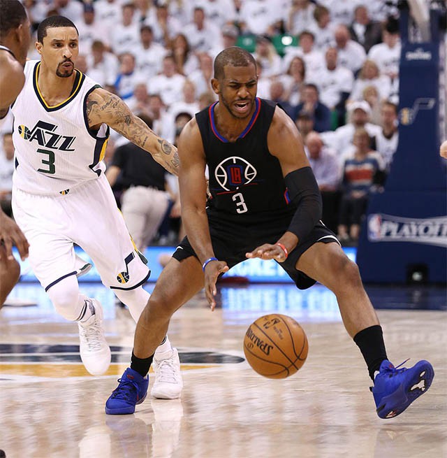 Chris Paul kiểm soát bóng ở trận thắng Utah Jazz cuối mùa trước. Chris Paul kiểm soát bóng ở trận thắng Utah Jazz cuối mùa trước.