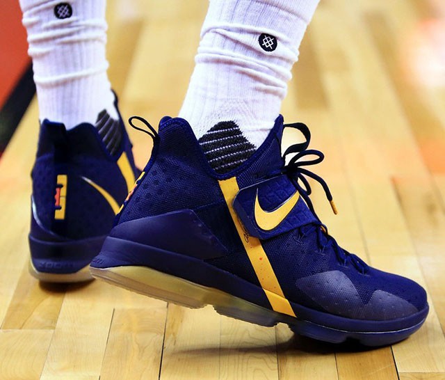 Nike LeBron 14 &ldquo;Navy&rdquo; PE