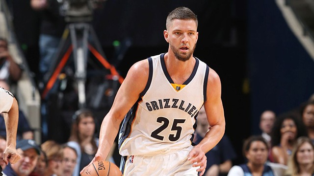 Chandler Parsons luôn bị chấn thương rình rập Chandler Parsons luôn bị chấn thương rình rập