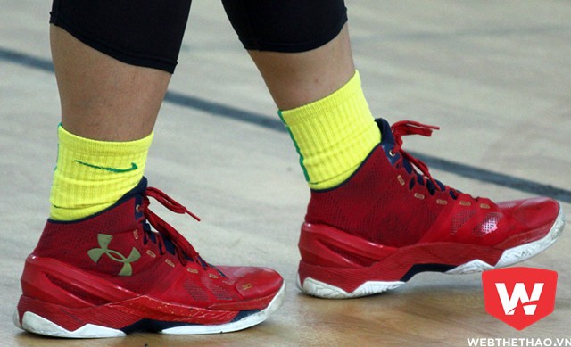 Mẫu Under Armour Curry 2 phối màu “Floor General” của Hán Minh. Mẫu Under Armour Curry 2 phối màu “Floor General” của Hán Minh.
