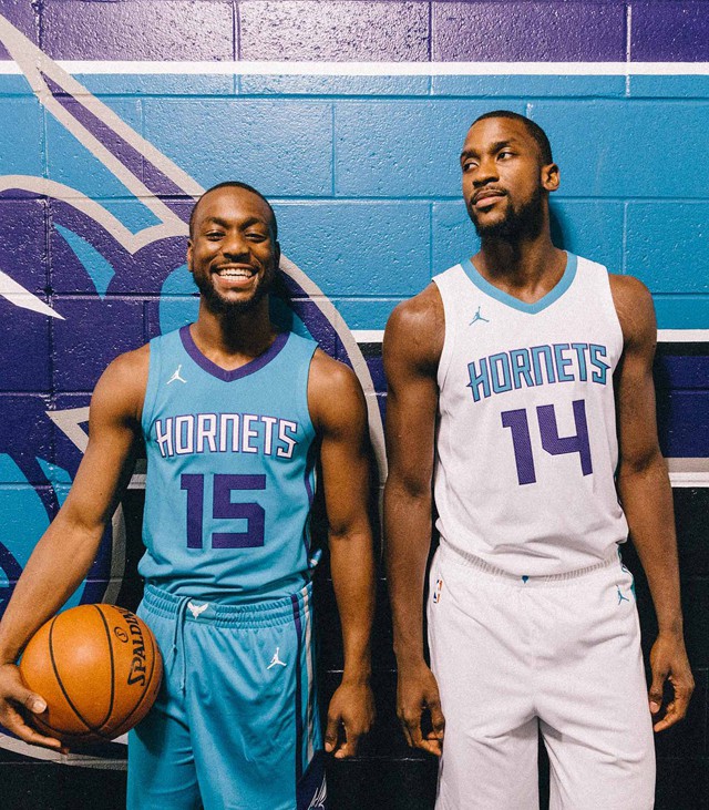 Charlotte Hornets sẽ là đội duy nhất có mẫu áo mang thương hiệu Jordan. Charlotte Hornets sẽ là đội duy nhất có mẫu áo mang thương hiệu Jordan.