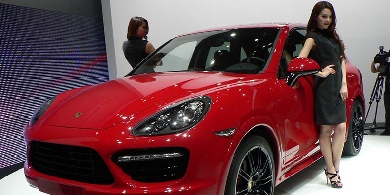 Porsche Cayenne 2017 mới có gì đáng tiền hơn phiên bản cũ?