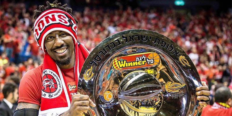 Amare Stoudemire với đoạn kết hài lòng tại đất Thánh